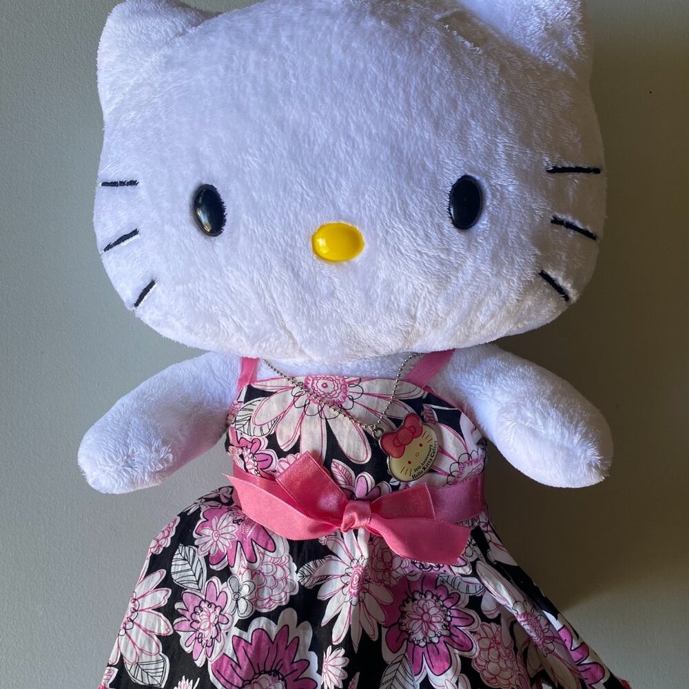 Sanrio Hello Kitty 35th Anniversary Edition Collectible Build-a-Bear Plushie 09